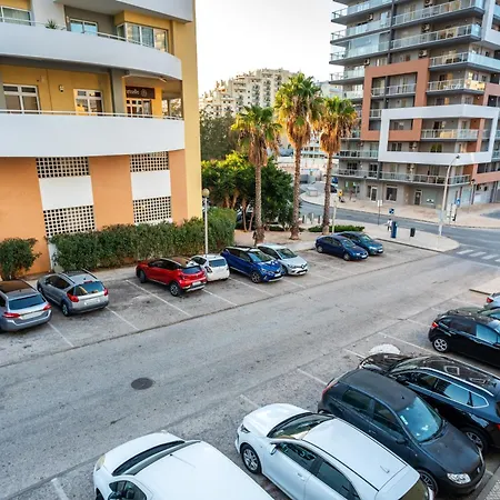 Homes Da Rocha Sun-kissed 50 M Away From The Ocean